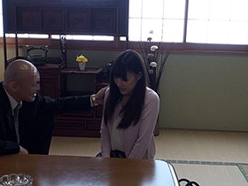 旦那に隠れて間男と密会を重ねる人妻が金に困って訪れた闇質屋の記録　サンプル画像07